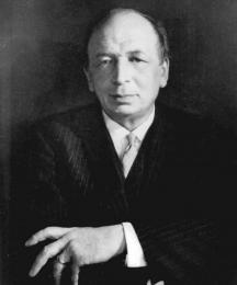 Eugène Vinaver (black-and-white photo)